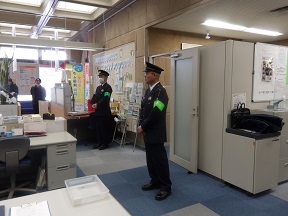 強盗訓練の画像